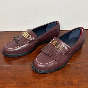 Tommy Hilfiger Merise Burgundy Ornamented Loafers Size 9M